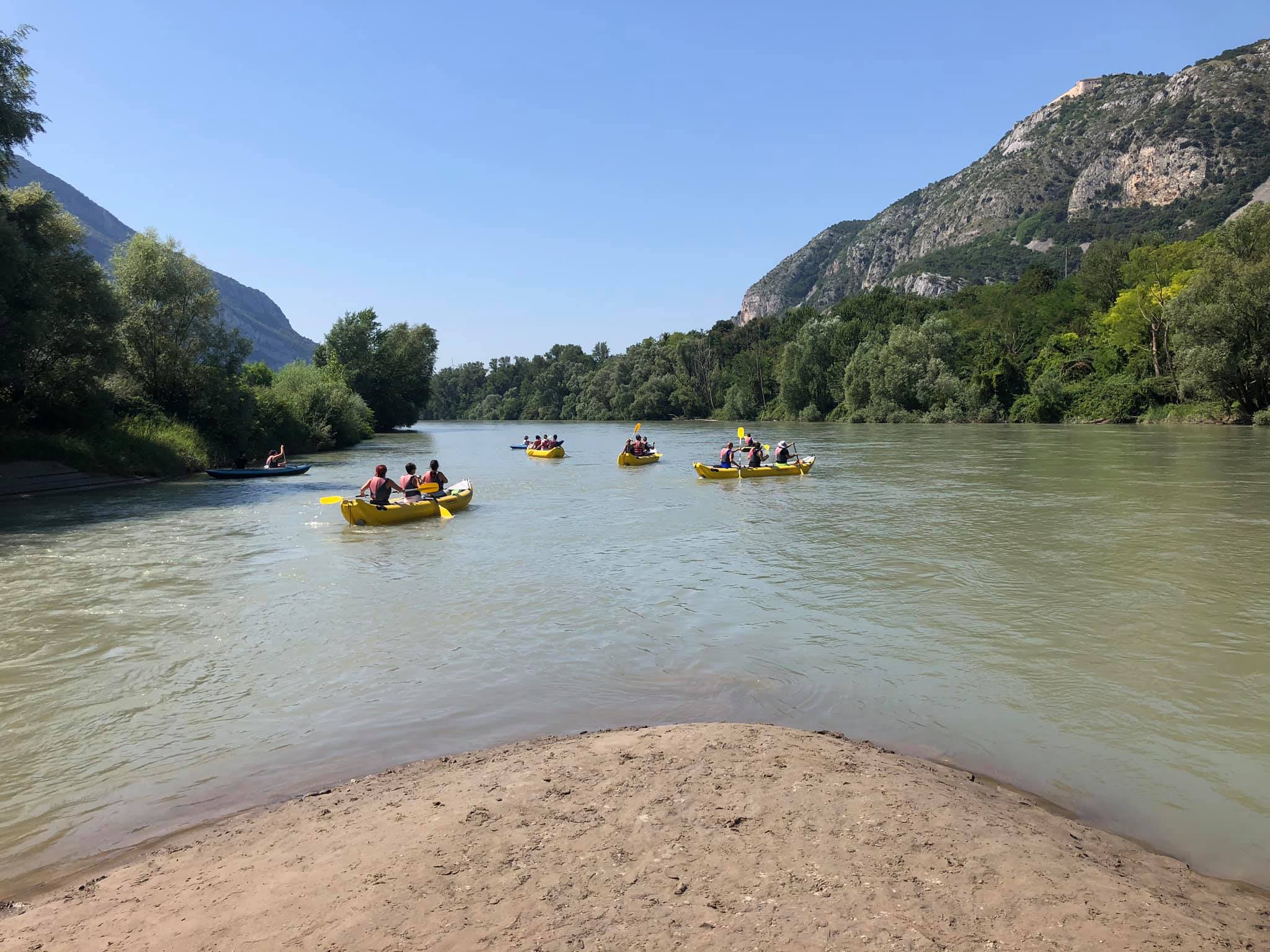 VisitValdadige.com Rafting/ kayak/ ready to gooooo! Tour nel fiume Adige!#raf...