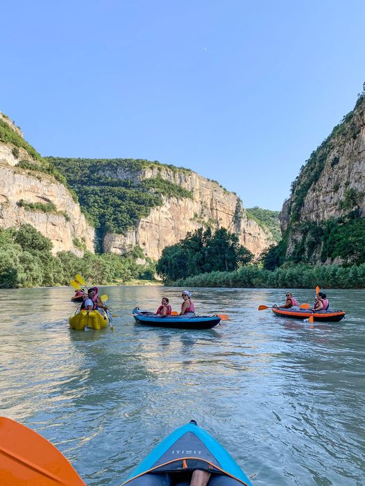  Rafting und Kayaking in Valdadige Ein atemberaubendes Gebiet nur wenige Kilometer von Verona entfernt!  ZU...
